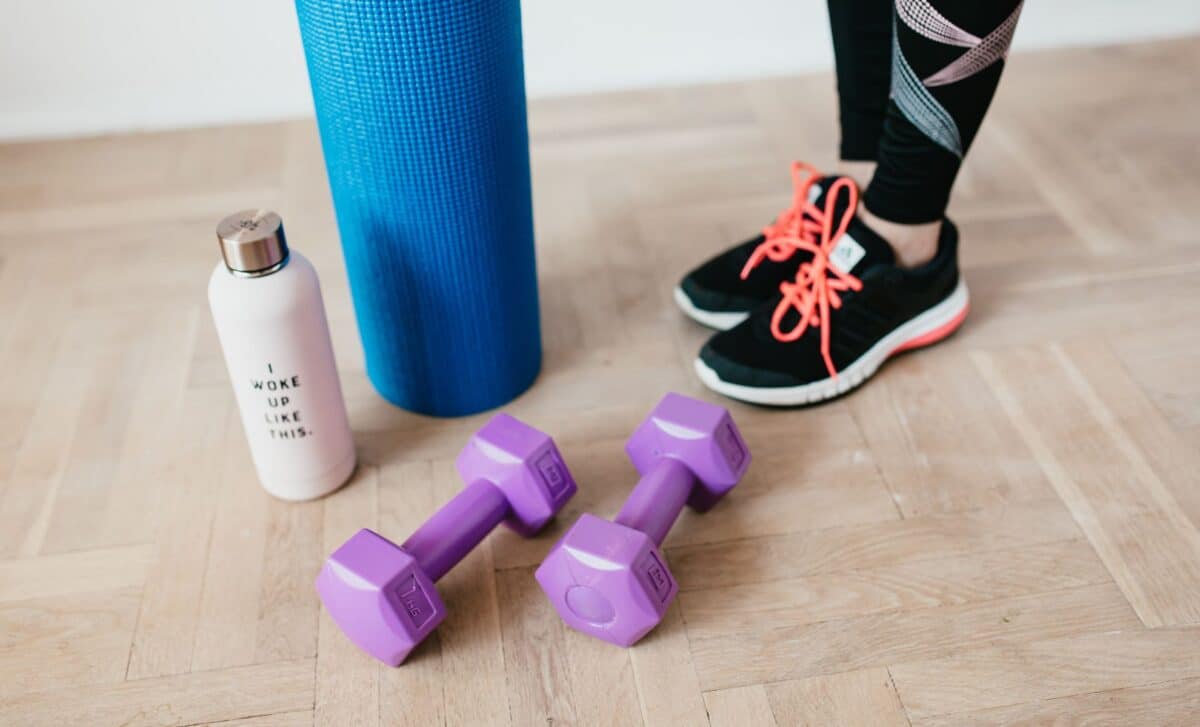 A Simple Yet Powerful Exercise For Stronger Bones, According To A Neurosurgeon