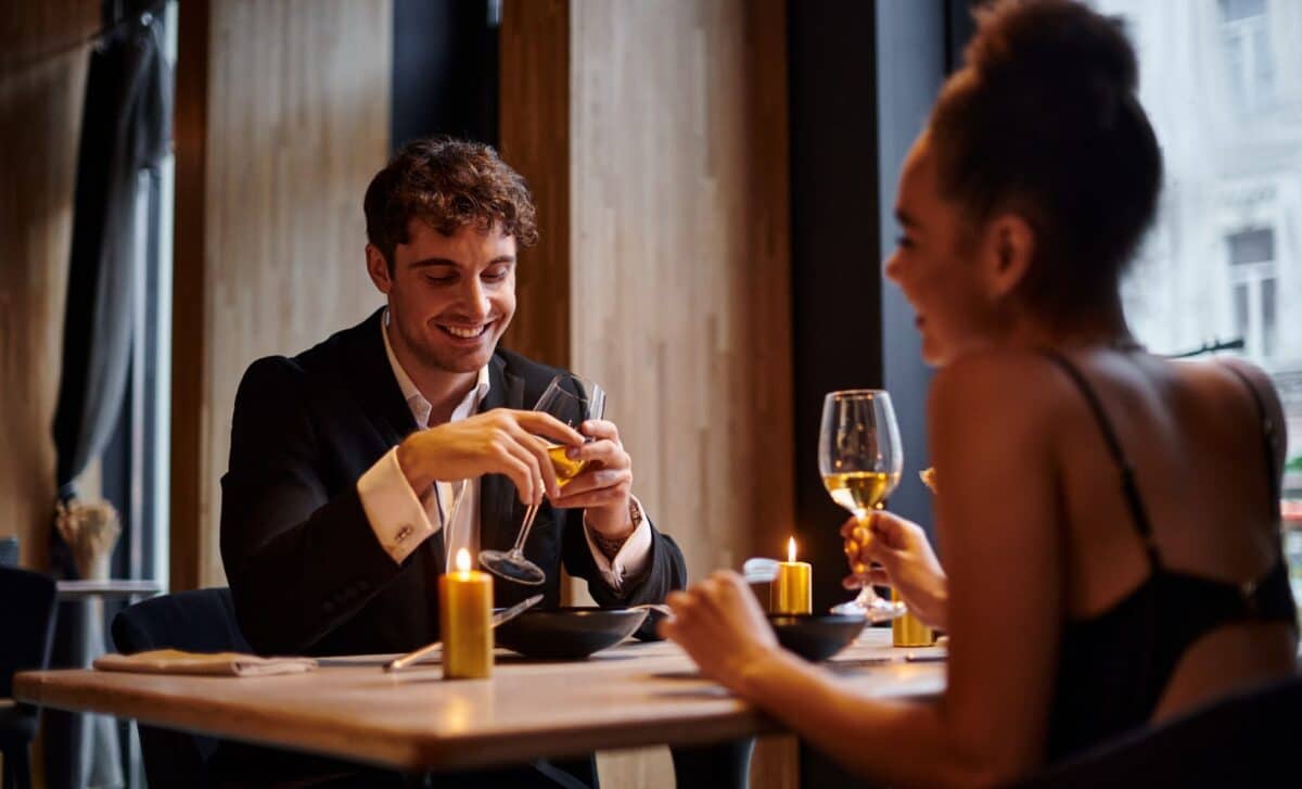 Nervous About Your First Date? This is How to Pick the Perfect Restaurant Every Time