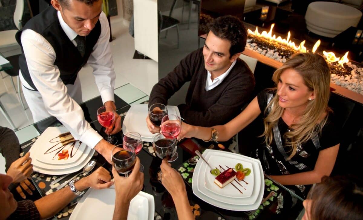 This Summer’s Biggest Restaurant Scam Could Be Hiding in Your Glass — Find Out How!