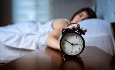 This Ultra-Simple Technique Puts You To Sleep In 2 Minutes — Even At 3 A.M.