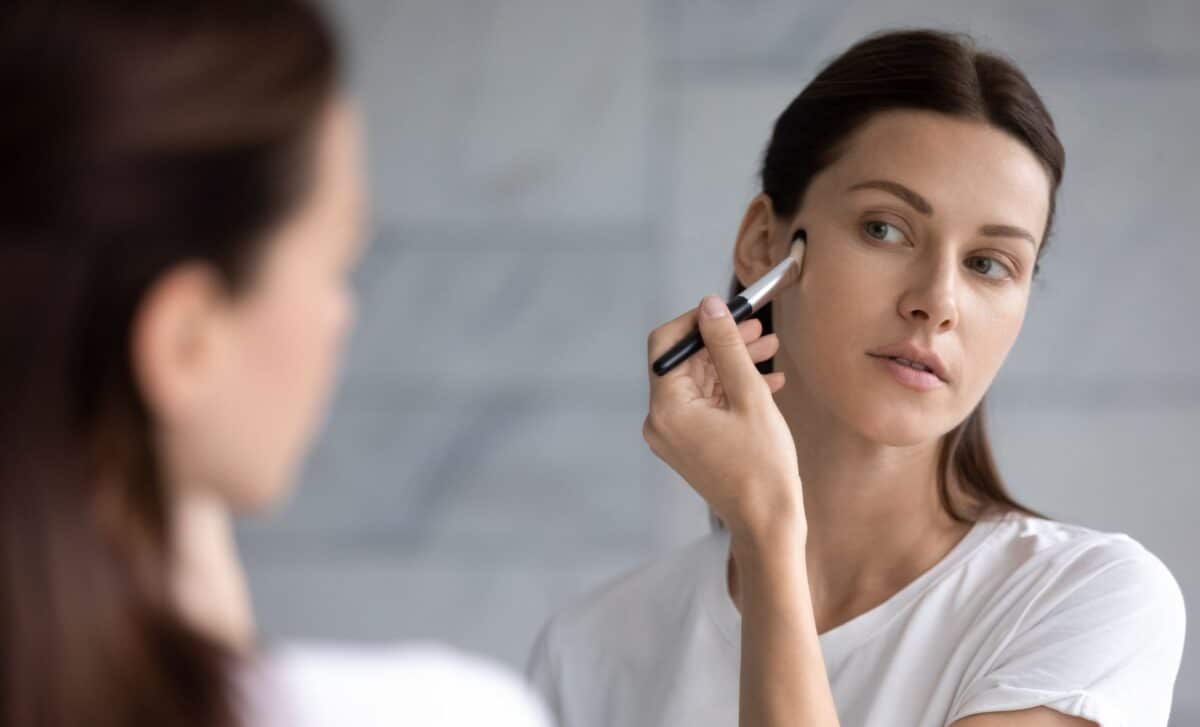 Toasty Makeup: The Glowing Beauty Trend Heating Up Late Summer