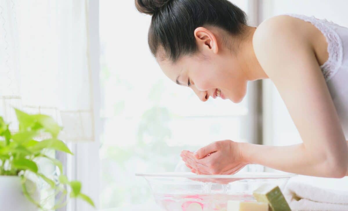 Woke Up Puffy Try This Ice-Water Trick Once And You’ll Get Why It Went Viral