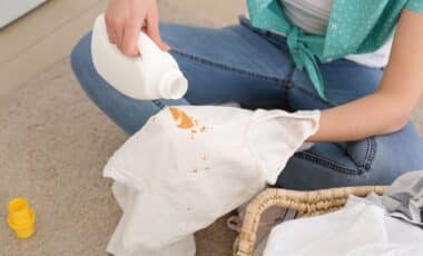 This 10-Second Trick Erases the Worst Stains, Even Blood and Red Wine