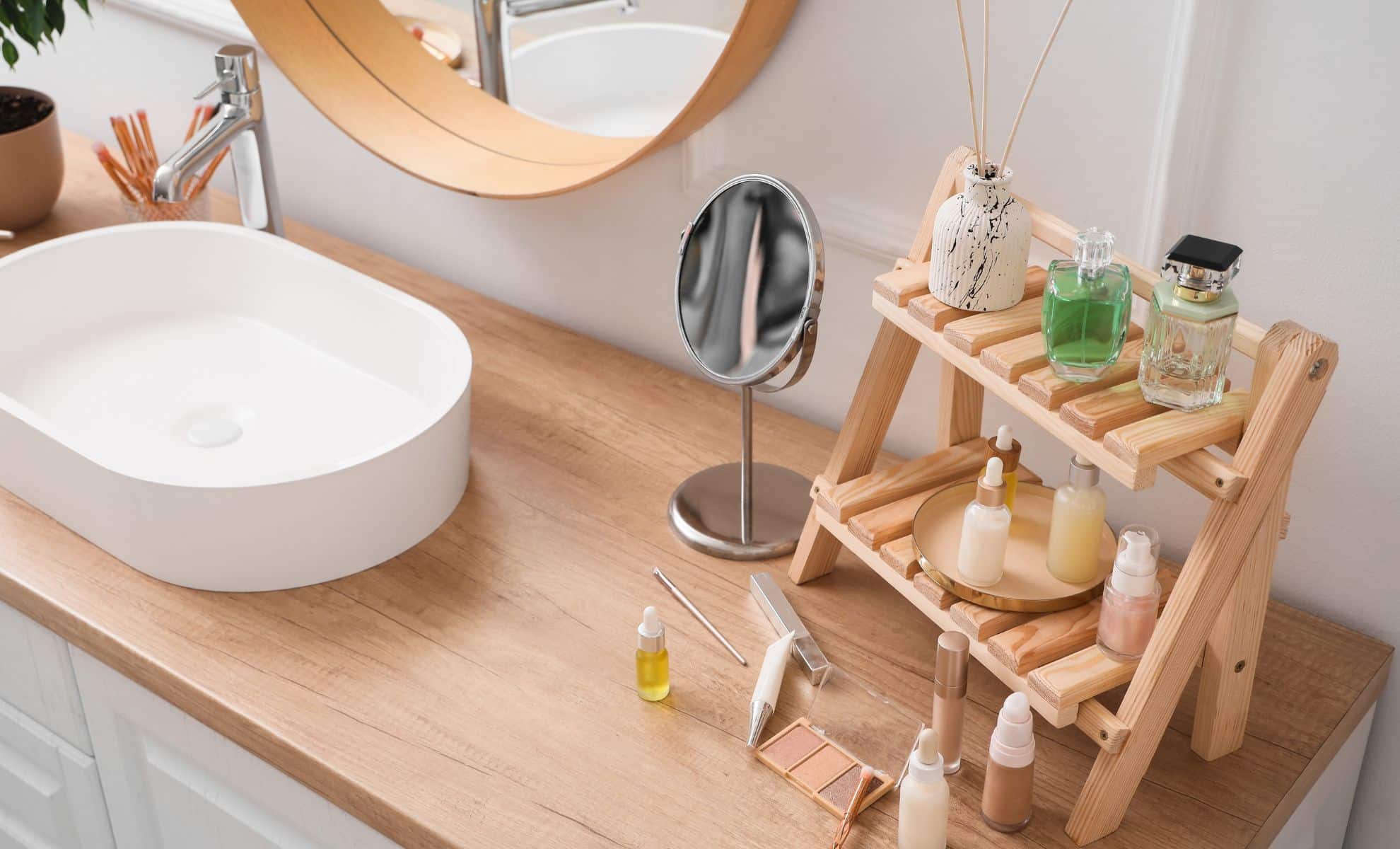 Experts Say These 5 Beauty Products Should Never Be in Your Bathroom