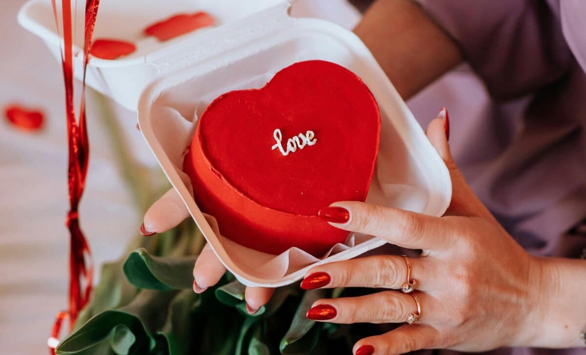 5 Romantic Tricks for Valentine’s Day Plans You Can Do for Less Than $20