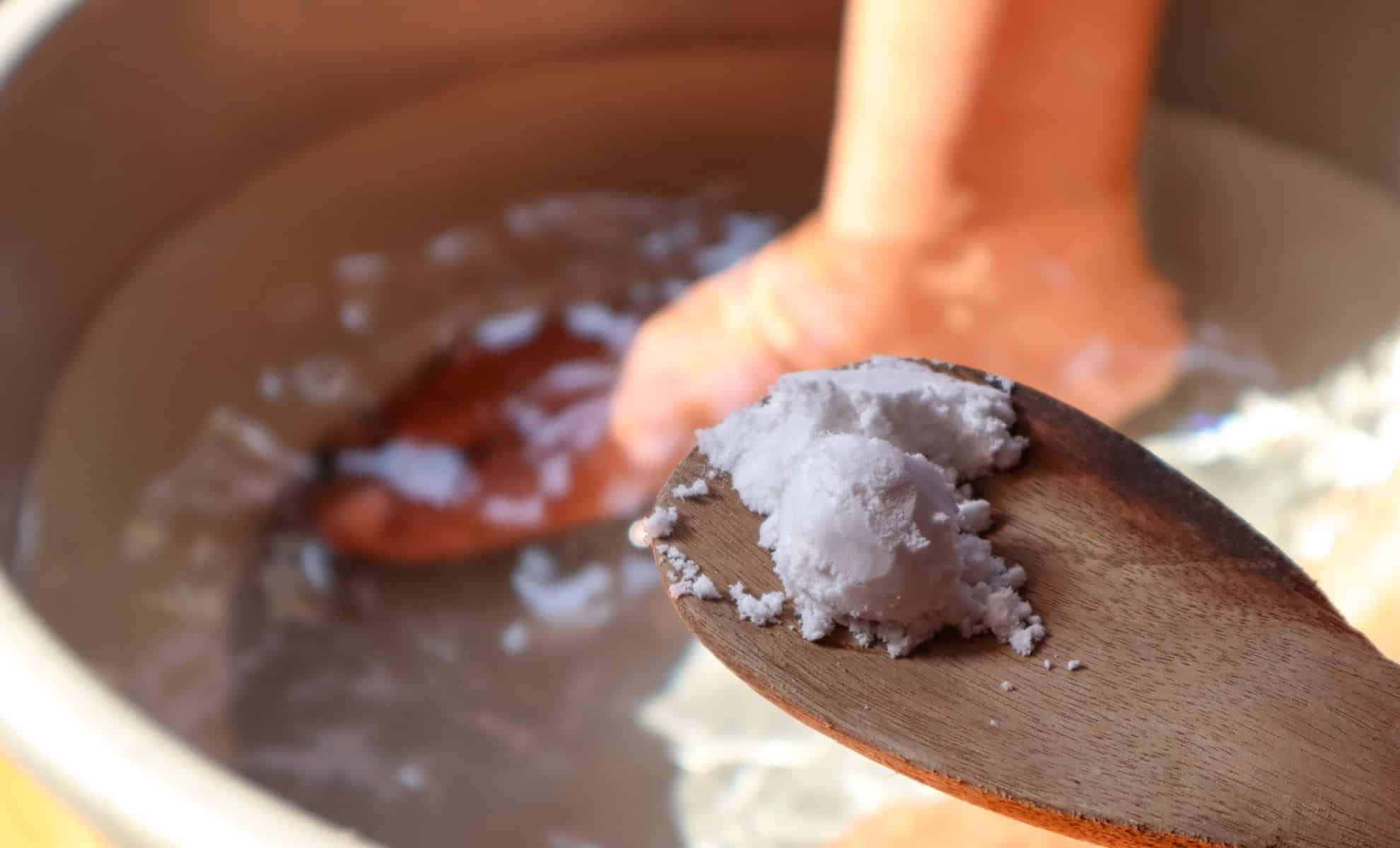 Foot Odor, Athlete's Foot, Cracked Heels? This Vinegar Remedy Could Be the Solution You've Been Searching For!