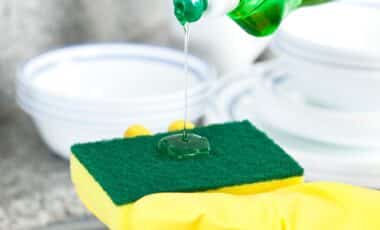 She Ditched Store-bought Dish Soap For This 3-ingredient Solution