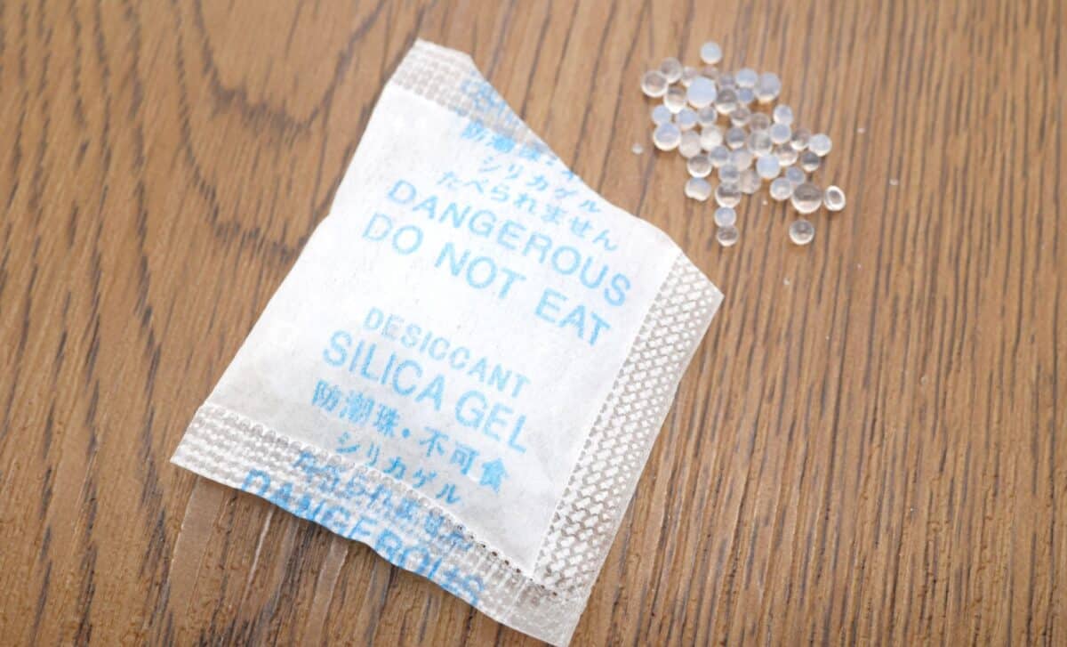 Stop Tossing Those Silica Gel Packs! 5 Genius Ways They Can Change Your Life