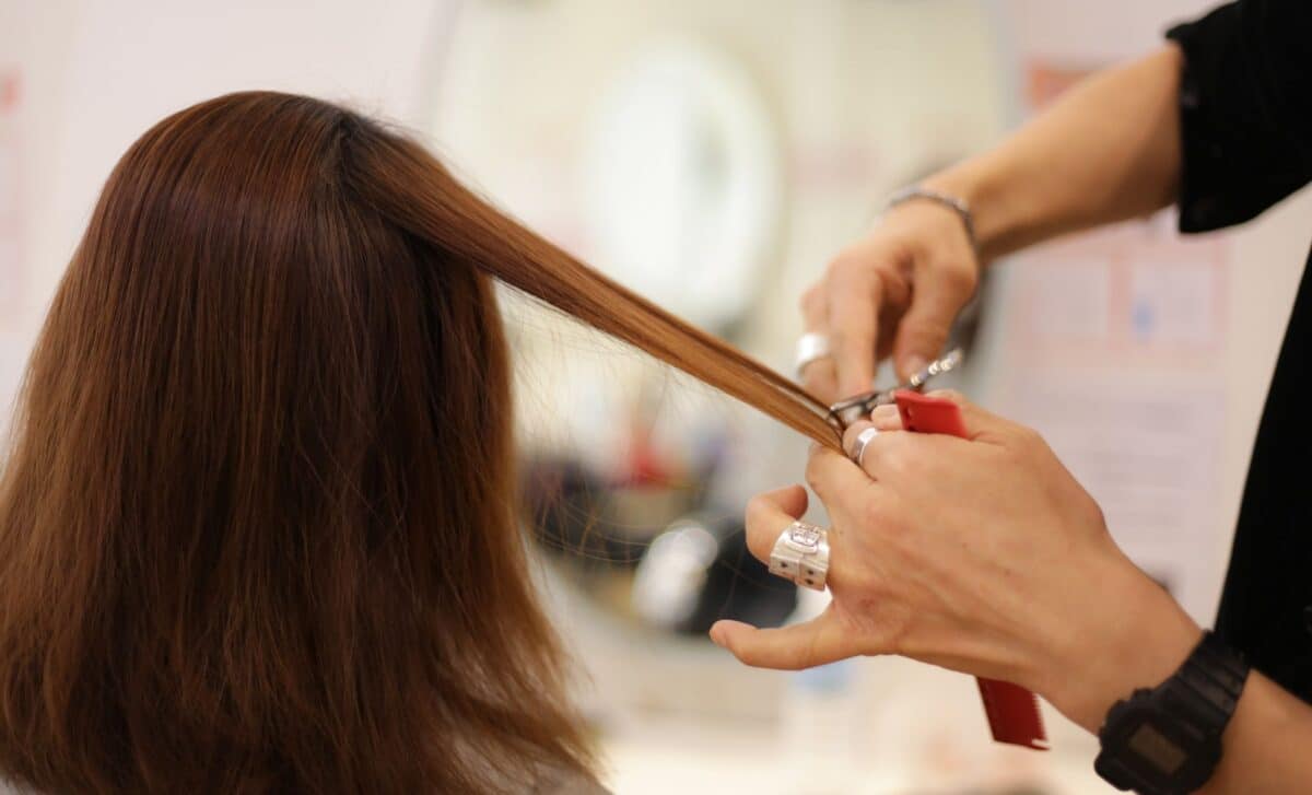 This Minimalist Haircut Will Be Everywhere, Is the Japanese Bob Your Next Look