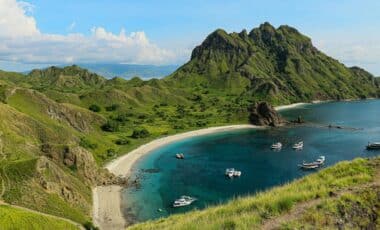 This Stunning Island in Italy Is Still Undiscovered by Tourists, Here’s Why You Need to Visit It!