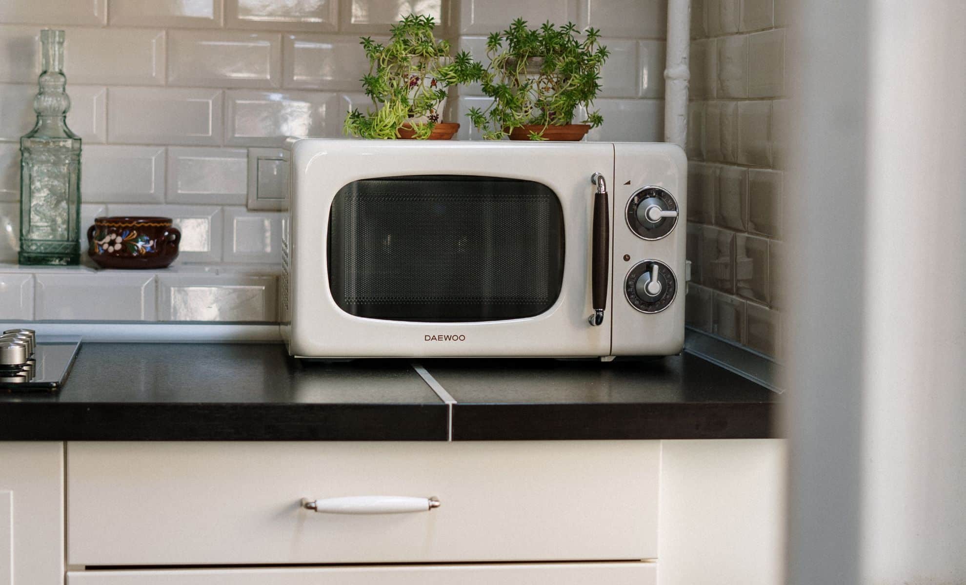 A Kitchen Expert Reveals Why Your Microwave Doesn't Belong on the Counter
