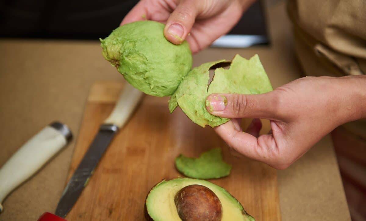 Few People Know This What Avocado Peels Are Used For And How To Reuse Them At Home
