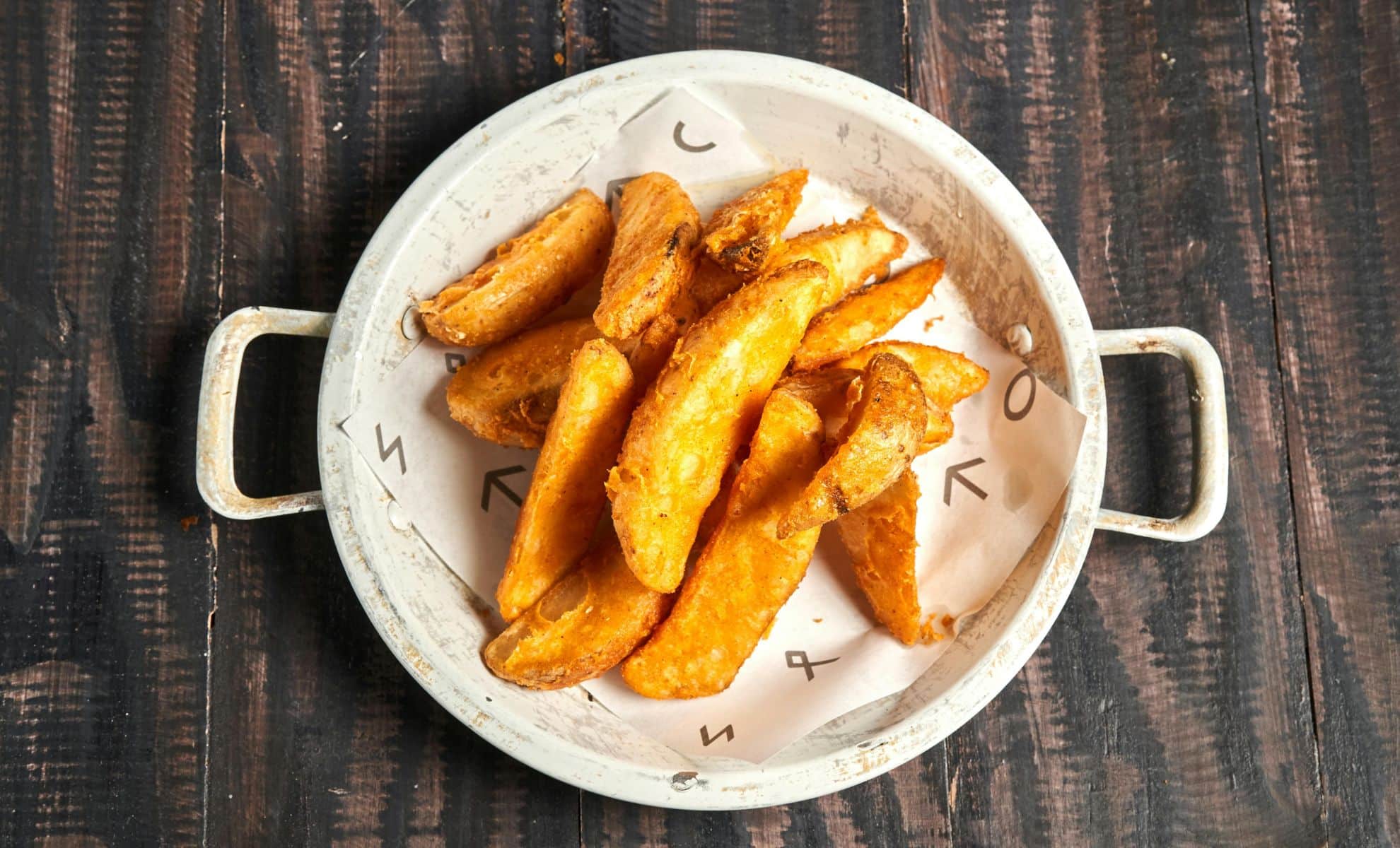 Why Chefs Always Add Cornstarch to Potatoes Before Frying for the Perfect Crunch