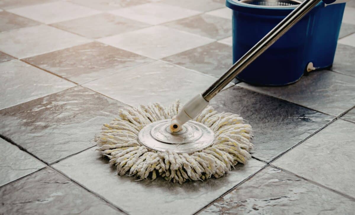 Why Everyone Is Suddenly Pouring Vinegar On Their Floors And Ditching Expensive Cleaning Products