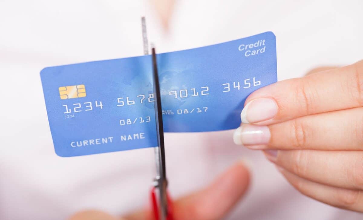 Give New Life to Your Old Bank Cards, Here’s How to Use Them at Home