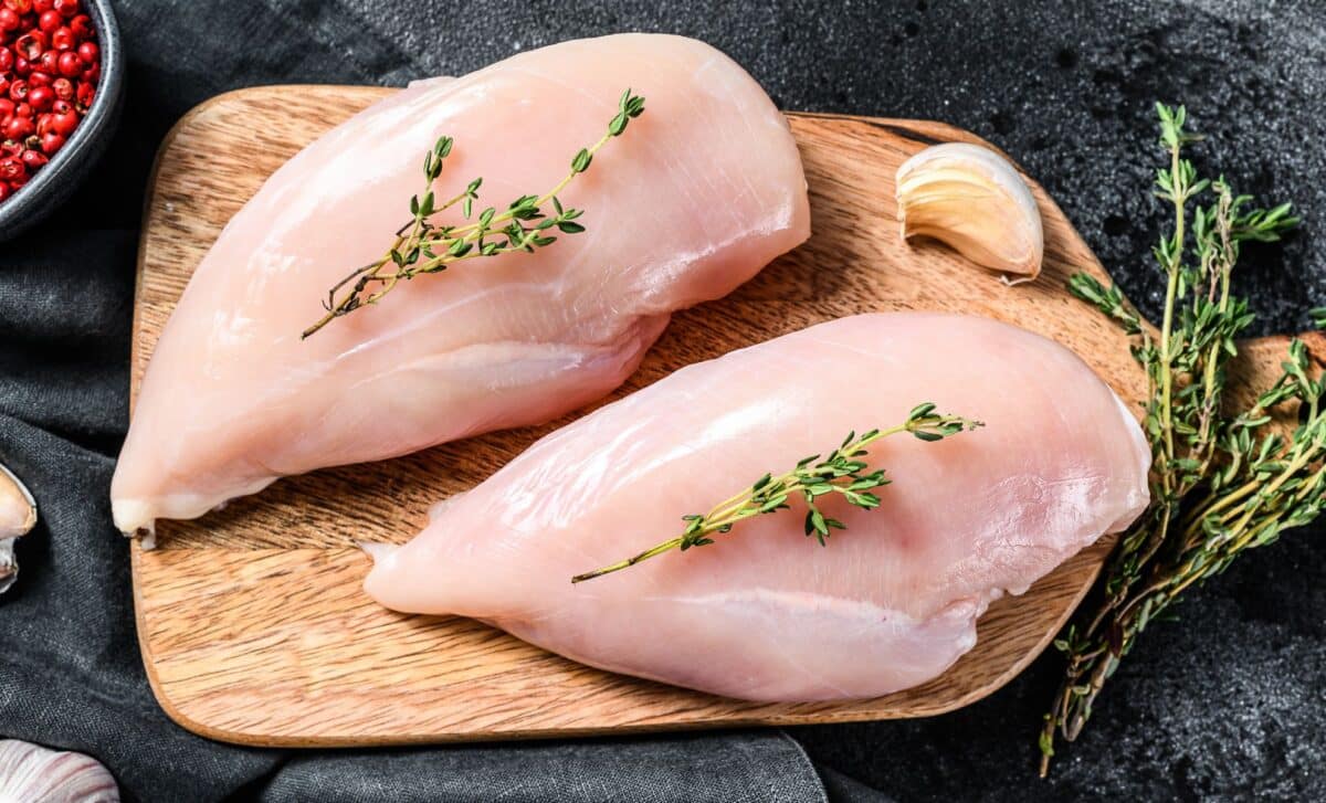 Adding Vinegar to Your Chicken While Cooking Might Completely Change the Way It Turns Out and Most People Have No Idea Why It Works