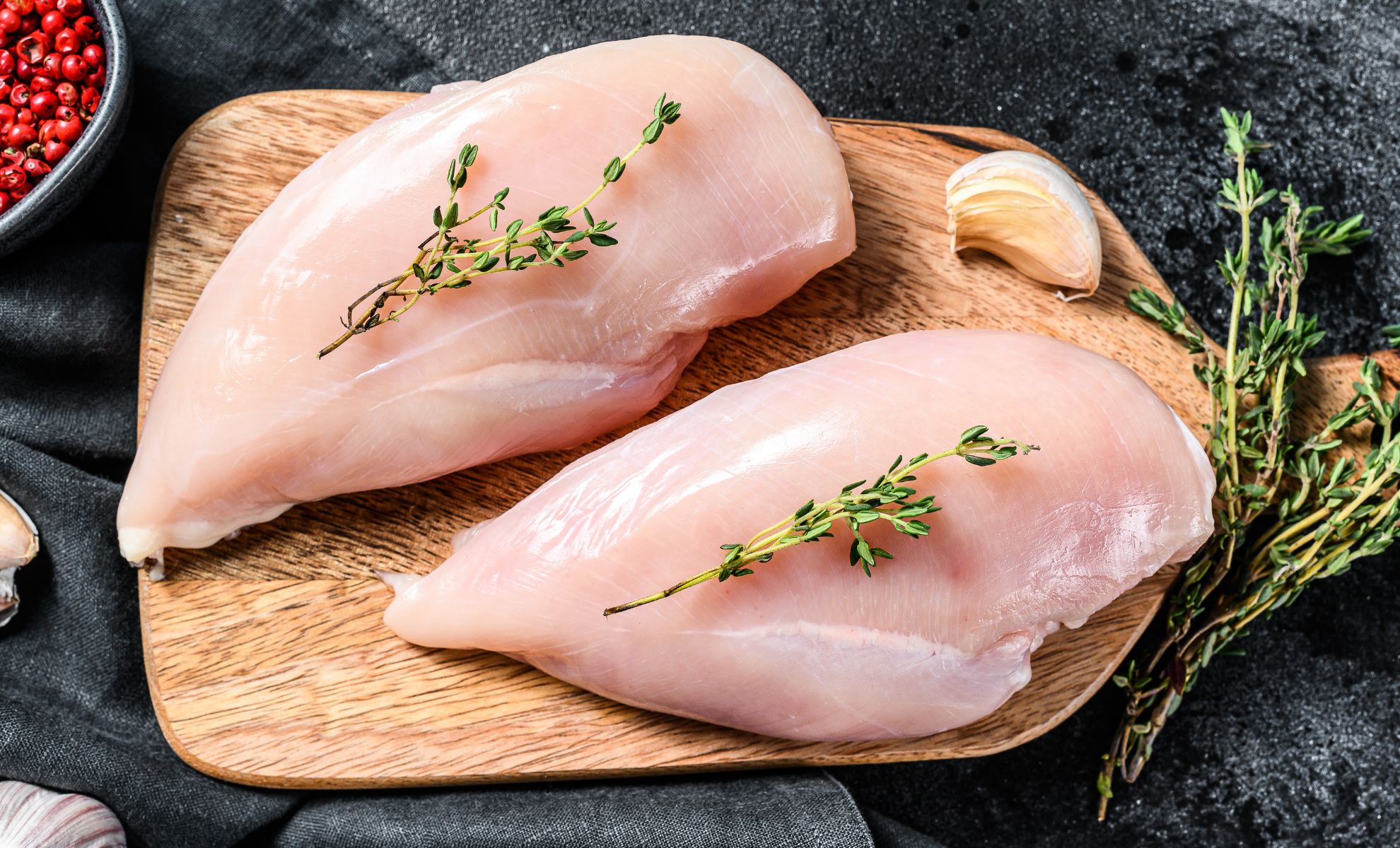 Adding Vinegar to Your Chicken While Cooking Might Completely Change the Way It Turns Out and Most People Have No Idea Why It Works