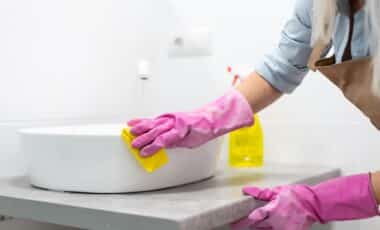 Forget Marathon Cleaning Sessions, This 60-Second Habit Could Keep Your Bathroom Cleaner for Days