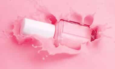 This Strawberry-Inspired Manicure Is Being Called the Prettiest Nail Trend of Summer 2026