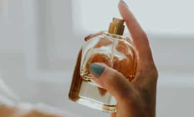 Why Your Perfume Disappears So Quickly in Summer (And How to Make It Last All Day)